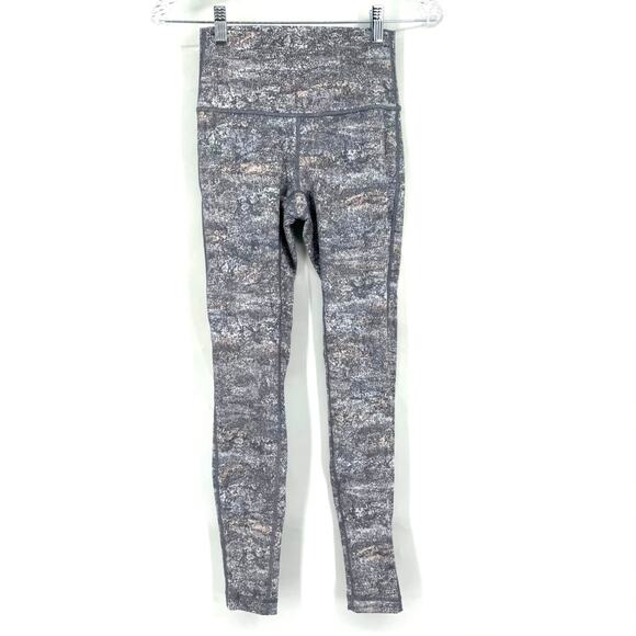 Lululemon Wunder Under HR Tight 28" Size 4 Frozen Vista Alpine White Multi - Picture 9 of 9